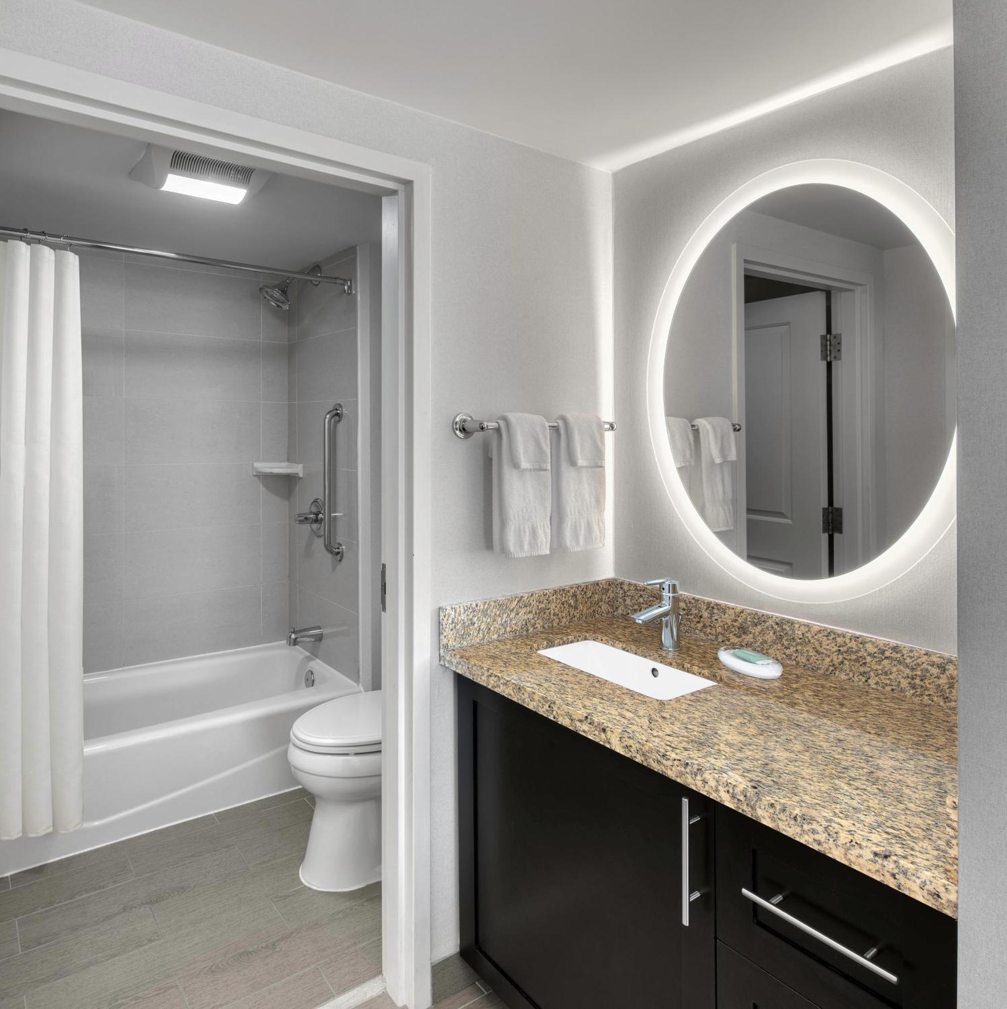 Towneplace Suites By Marriott Sudbury Esterno foto